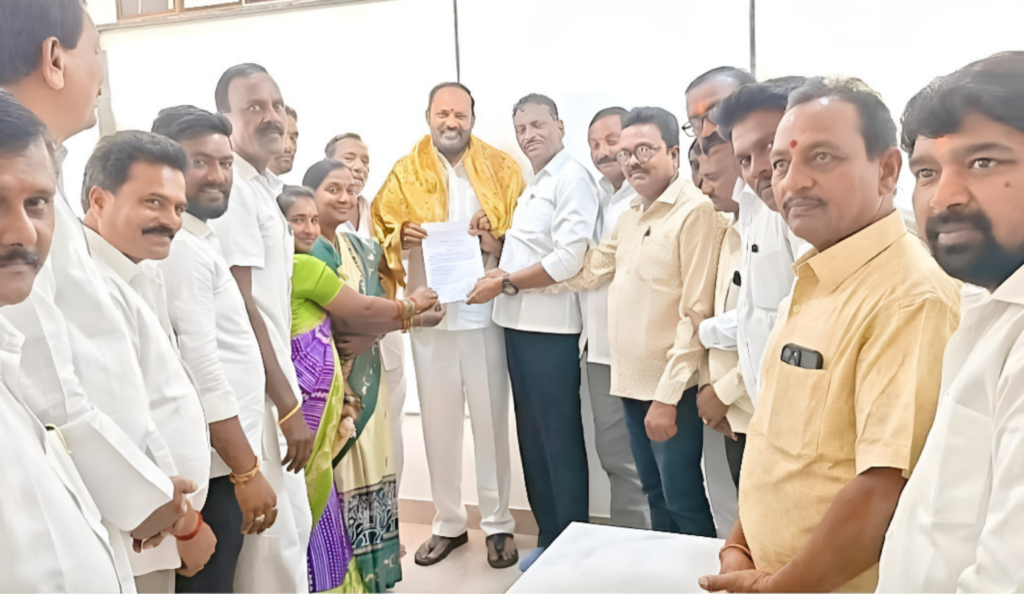 గౌడ కమ్యూనిటీ హాల్‌కు స్థలం కోరుతూ వినతి