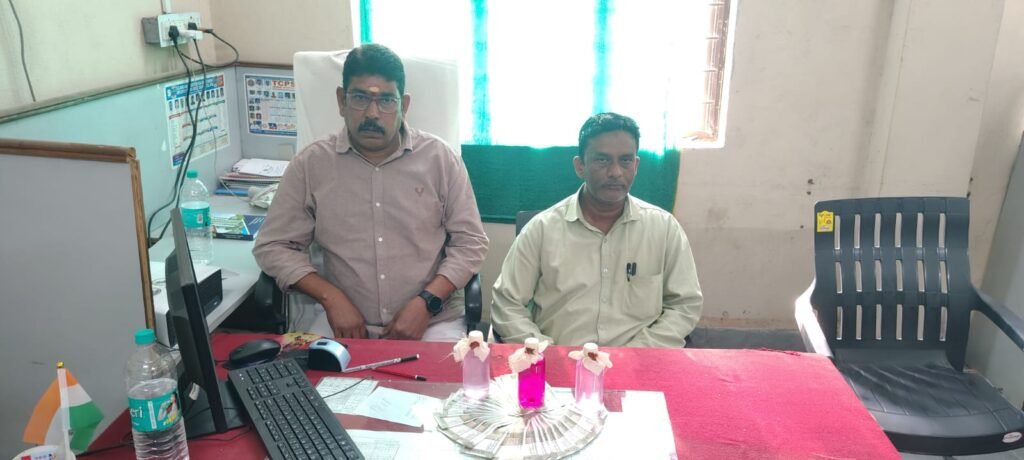 లంచం తీసుకుంటూ ఏసీబీకి చిక్కిన మంథని సబ్‌ రిజిస్ట్రార్