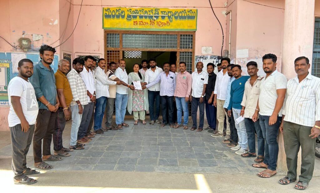 కమాన్‌పూర్‌లో శివాజీ విగ్రహం కోరుతూ యువసేన వినతి