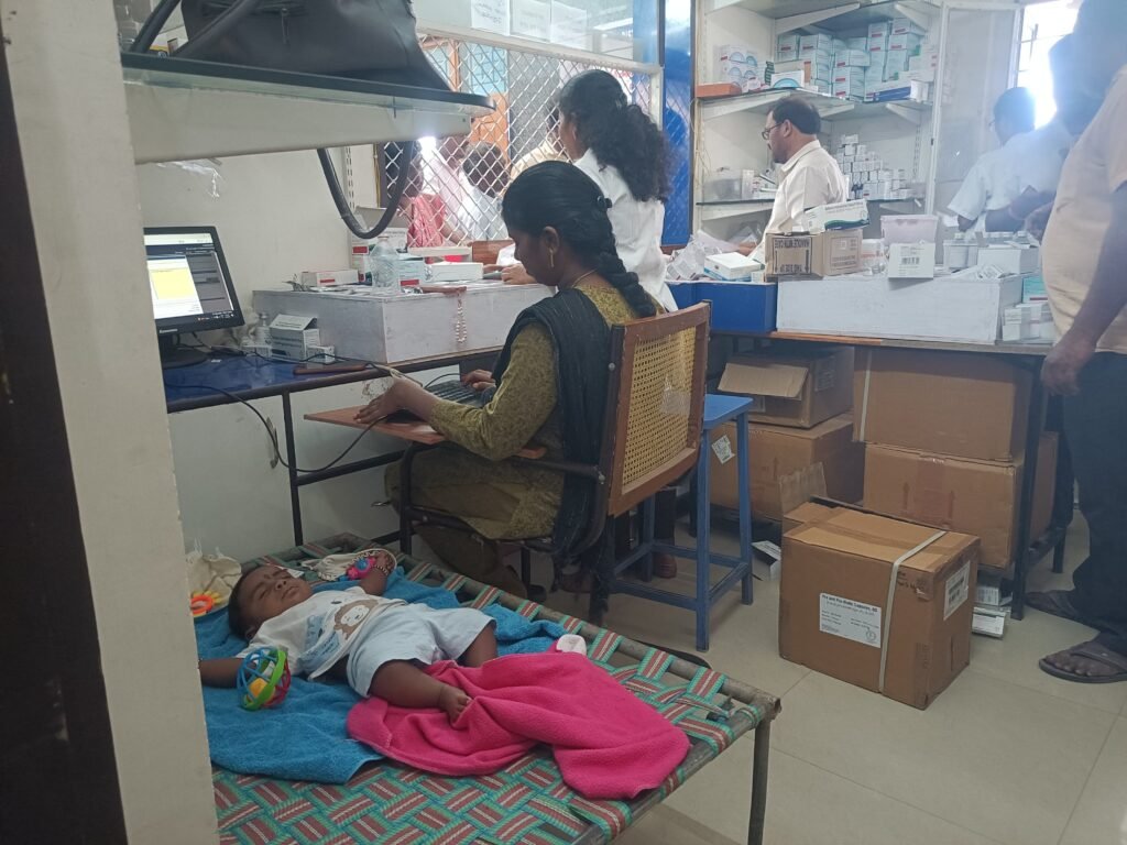 పెద్దపల్లి ప్రభుత్వ ఆసుపత్రిలో మనసును తాకిన దృశ్యం