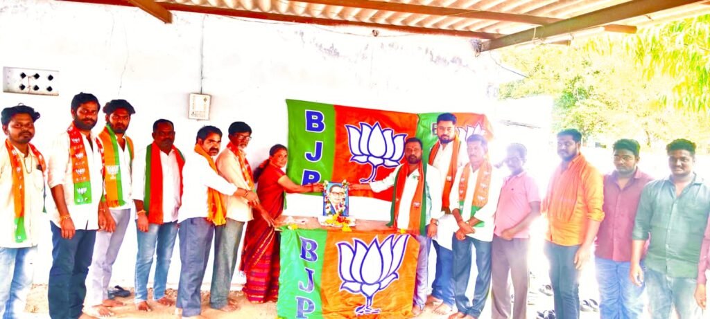 బీజేపీ ఆధ్వర్యంలో ఘనంగా అంబేద్కర్ జయంతి వేడుకలు