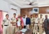ఎస్ఐగా పదోన్నతి పొందిన మొగిలి మల్లేశంకు ఘన సత్కారం